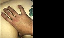 Hjemmelavet video af en liderlig MILF, der får sin store røv kneppet og creampie
