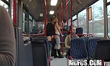 Un viaggio in autobus si trasforma in una sessione di sesso pubblico selvaggio con Mofos