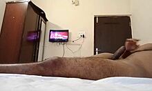 Indian MILF with shaved pussy enjoys hotel sex
